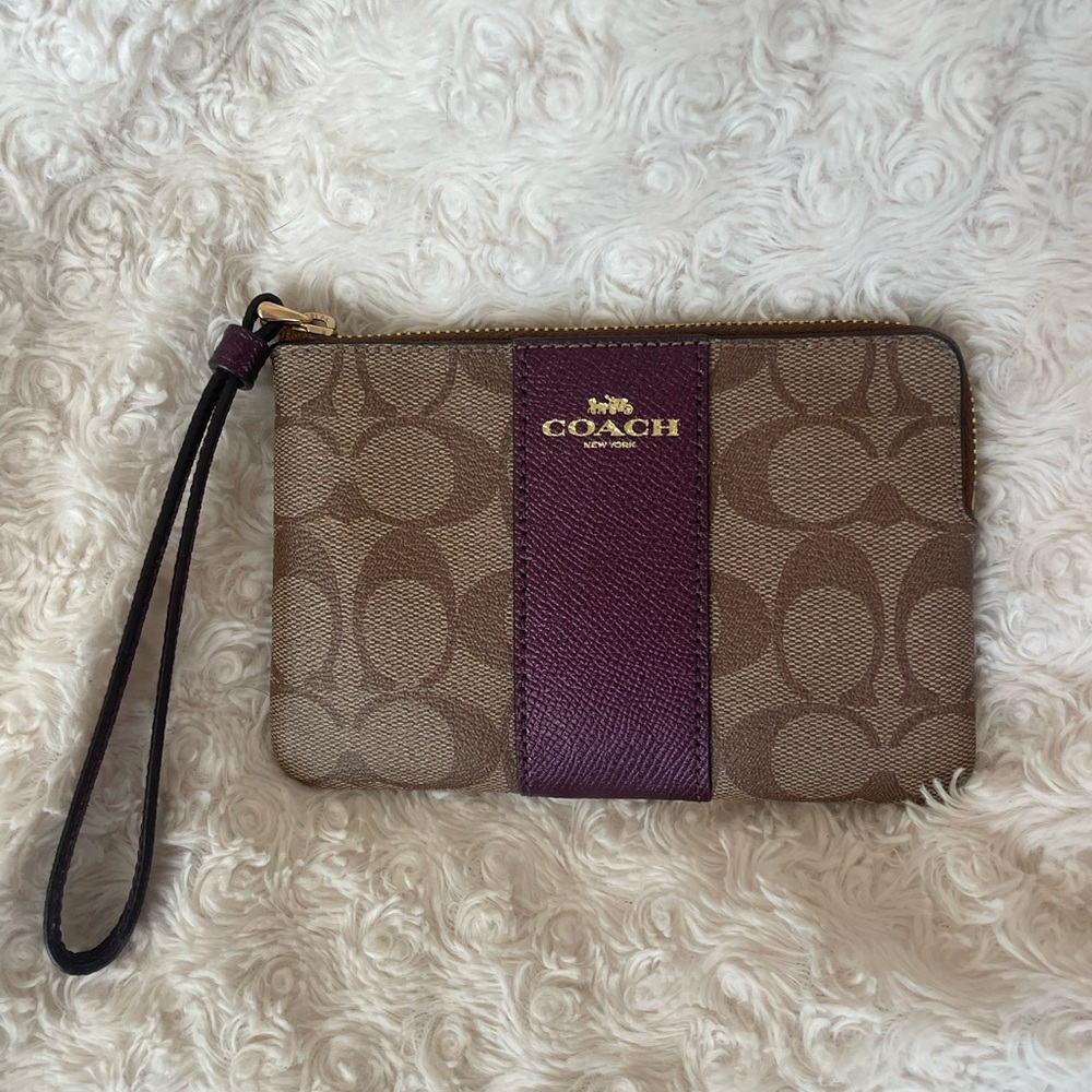 COACH Small Wristlet Wallet like new
